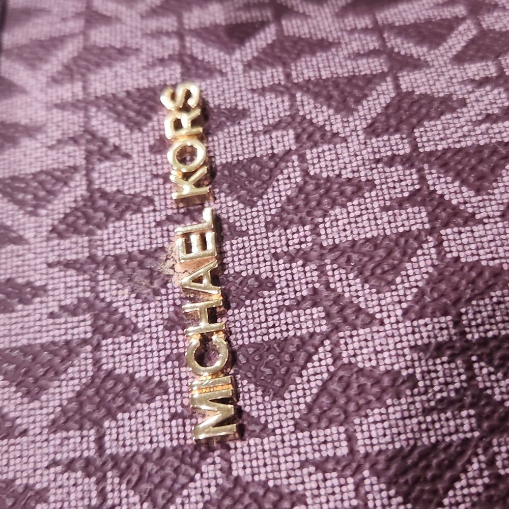 Michael Kors Purple Signature Bag - Picture 8 of 11